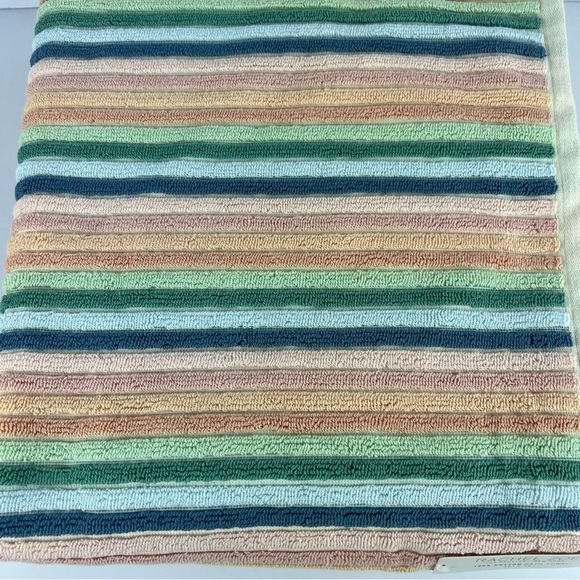 Rachel Zoe Striped Bath Towel Rainbow Pink Blue Green 100% Cotton 1 Pc NEW - Picture 3 of 8